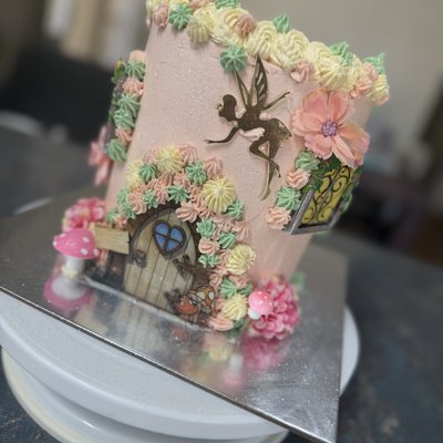 Buttercream Cake 6”