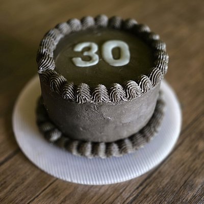 6 In Cakes 