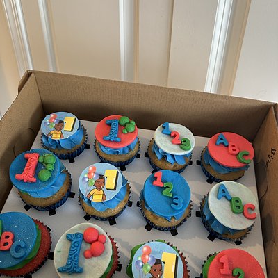 Lush Cupcakes (up to 4 Colors) 