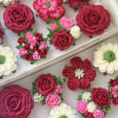 Floral Cupcakes 