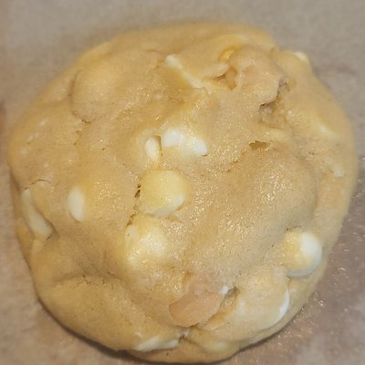 White Chocolate Macadamia 
