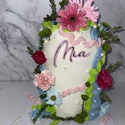 12” Custom Cake