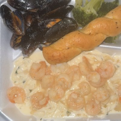 Homemade Chicken or Shrimp🍤 Alfredo