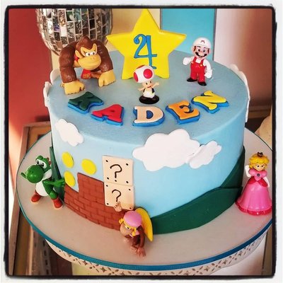 Custom Cakes