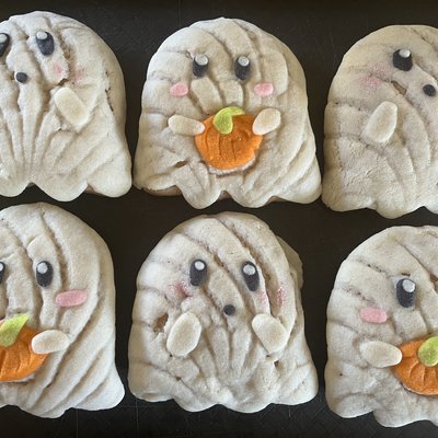 Cute Ghosts 