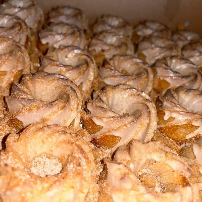 Vegan Cinnamon Apple Bundt Cakes