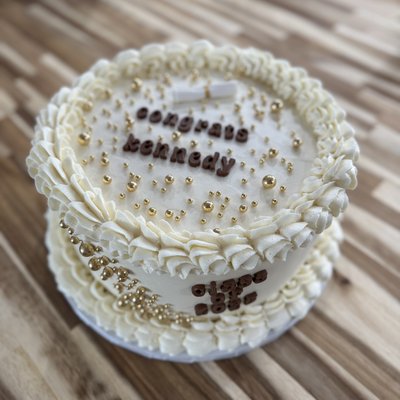 8” Round Cake