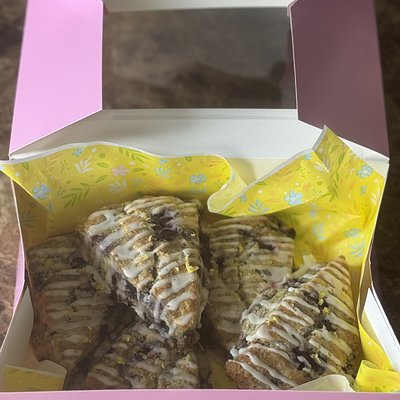 GF Blueberry Lemon Scones(6)