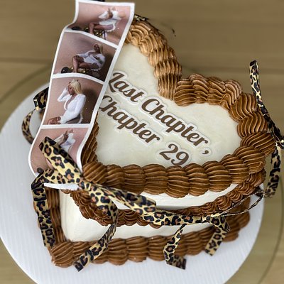Medium Heart Cake (6 Inches)