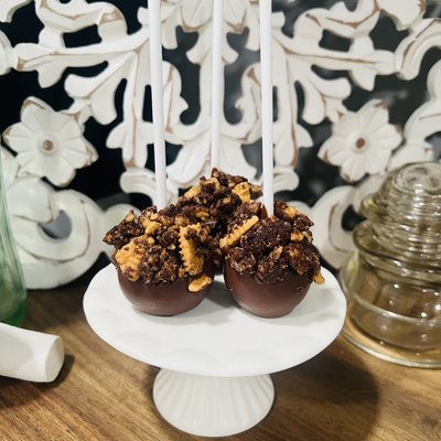 Chocolate Scooter Crunch Cake Pops