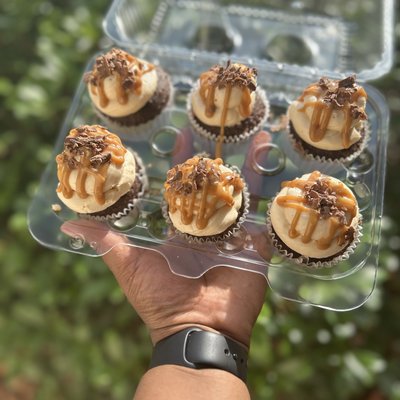 Dulce De Leche Cupcakes 