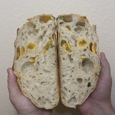 Jalapeño Cheddar Loaf