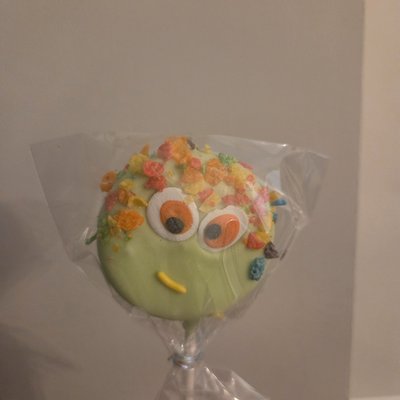 Fruity Pebbles Cake Pop