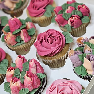 Custom Cupcakes (Per Dozen)