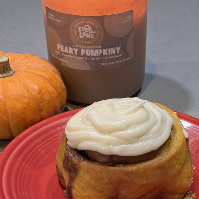 🎃 Pumpkin Sourdough Cinnamon Rolls (Qty: 12)