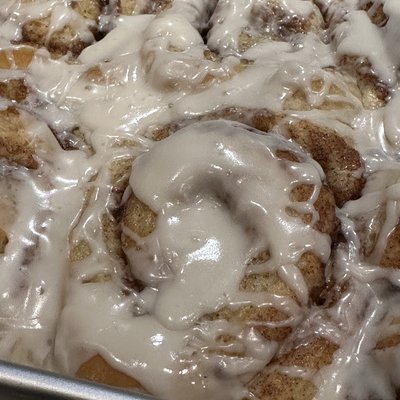 1/2 Dozen Cinnamon Rolls