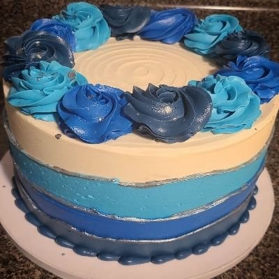 8in Cake- Up To 20 Servings. 