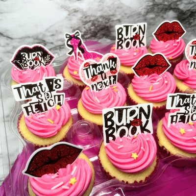 12 Cupcakes 