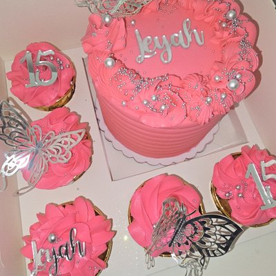 Bento 5in Cake / 5 Cupcakes 