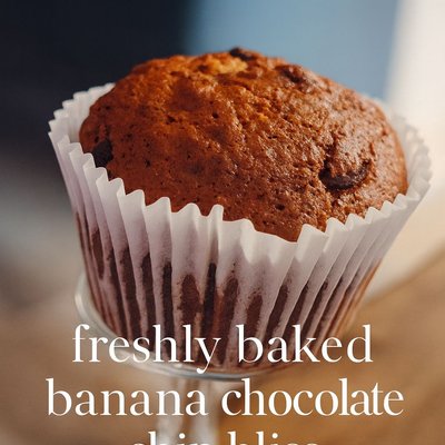 Banana Chocolate Chip Jumbo Muffins (4) 
