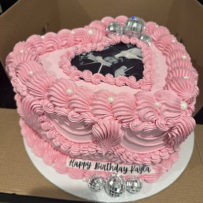 Cakes & Cupcakes 