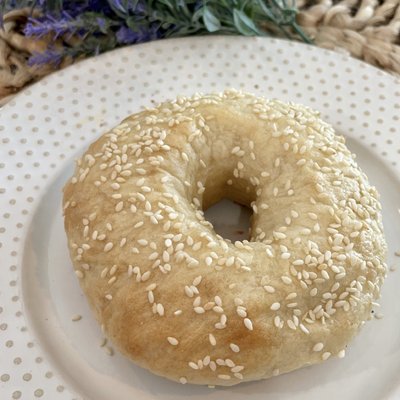 Sesame Seed Bagel (half dozen) 