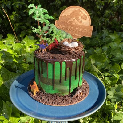 6” Cake (serves 12)