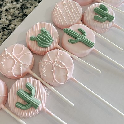 Custom Cake Pops