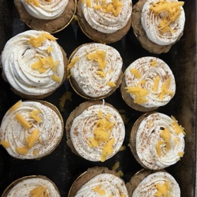 Apple Cinnamon Cheddar Muffins With Cream Cheese (4)
