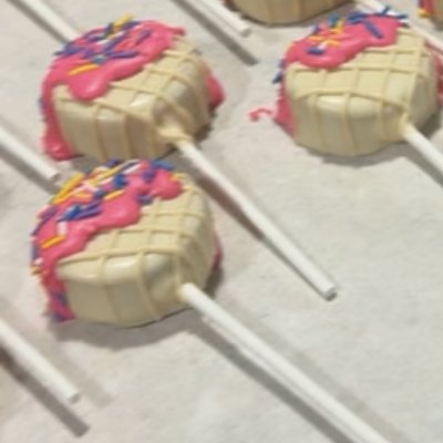 Ice Cream Cake Pops 