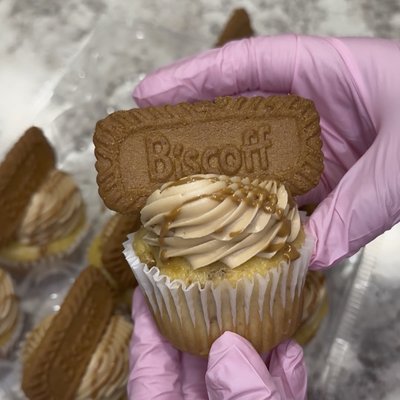 1 Dozen Biscoff Cookie Butter Cupcake 