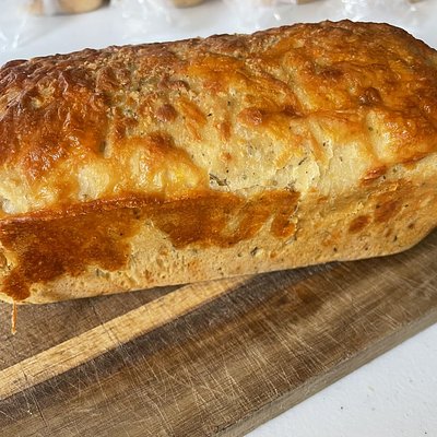 Garlic Herb Cheese Bread