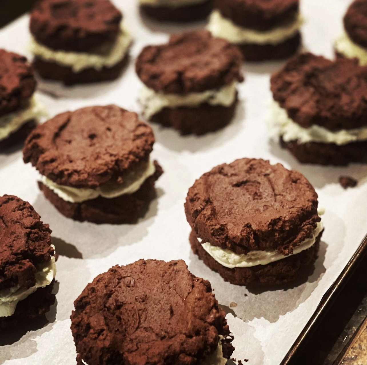 Chocolate Cookie Sandwiches With Mint Buttercream Filling
