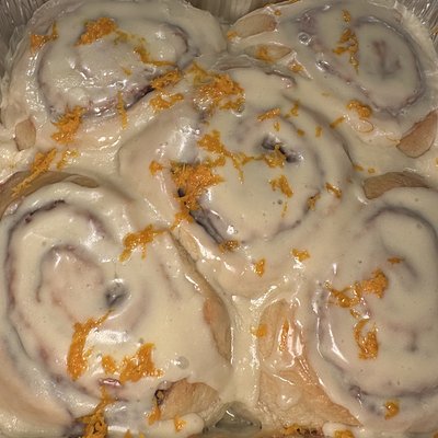 🍊 Orange Cinnamon Rolls (4 Pack)