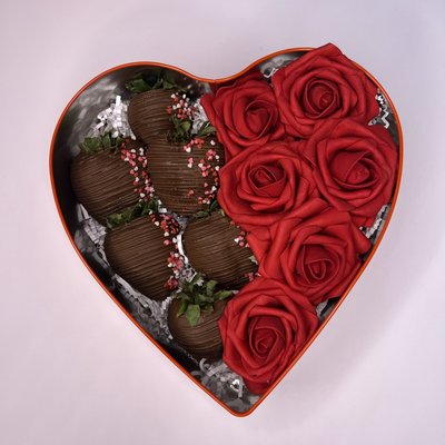 Half Dozen Fake Roses And Half Dozen Chocolate Covered Strawberries 
