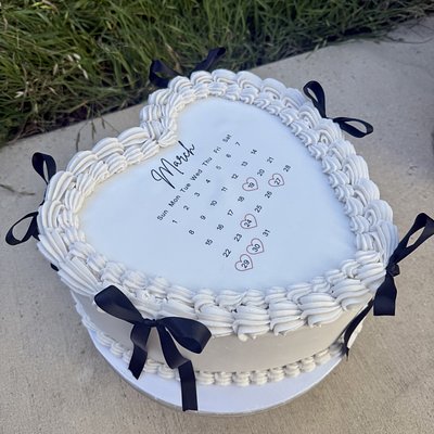 10 INCH HEART CAKE 