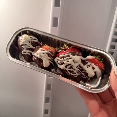 Chocolate Covered Strawberries (4)