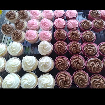 Dozen Tradtional Cupcakes