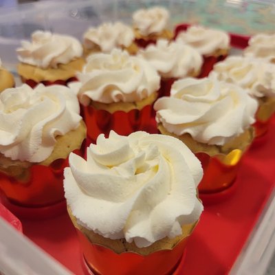 Grandma's Shortcake Cupcake