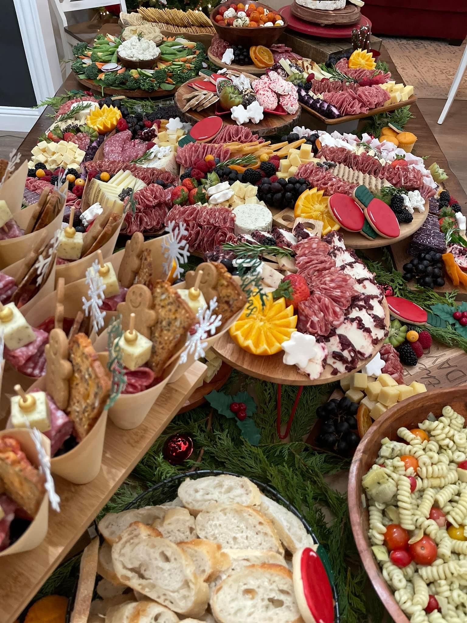 Custom Graze - 10ft Serves 120-150 People 