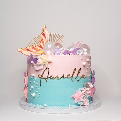 8in Cake
