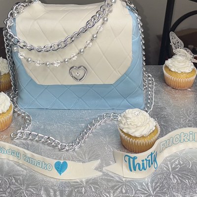 Purse Cake 