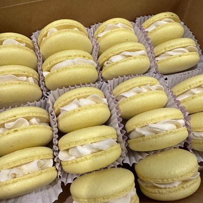 Lemon Macarons