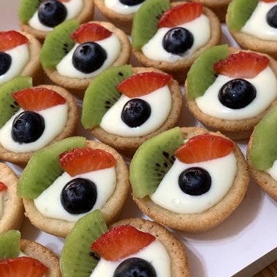 Mini Fruit Tarts 