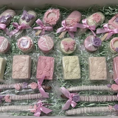 Deluxe - Large Custom Treat Party Package
