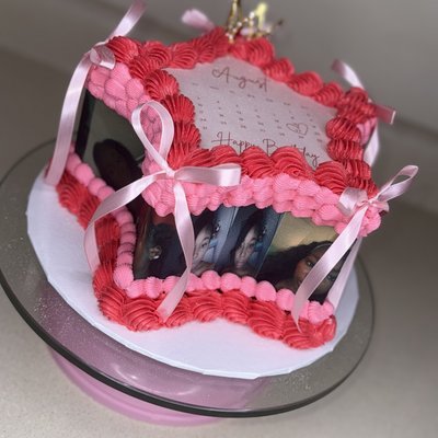 8” Burn Star Cake