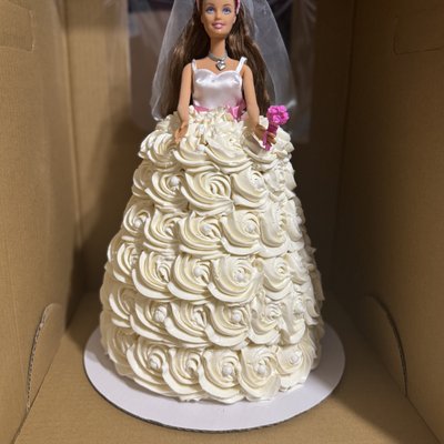 Custom Cakes 