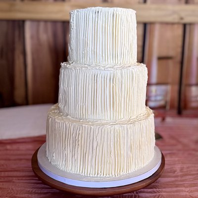 3 Tiered Wedding Cake With Tasting Box