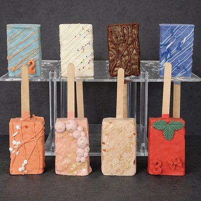 Dozen Dipped Rice Crispy 