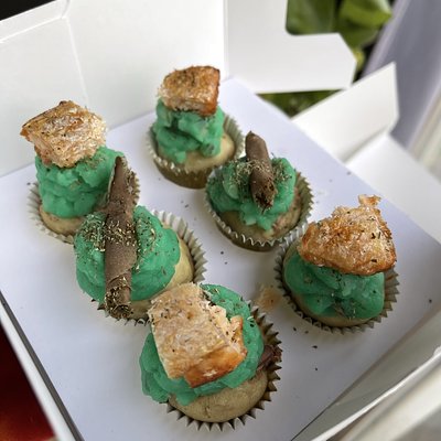 Mini Cat Pupcakes